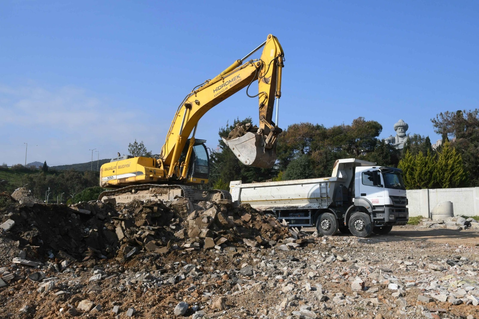 Karabağlar'da ortak temizlik hareketı