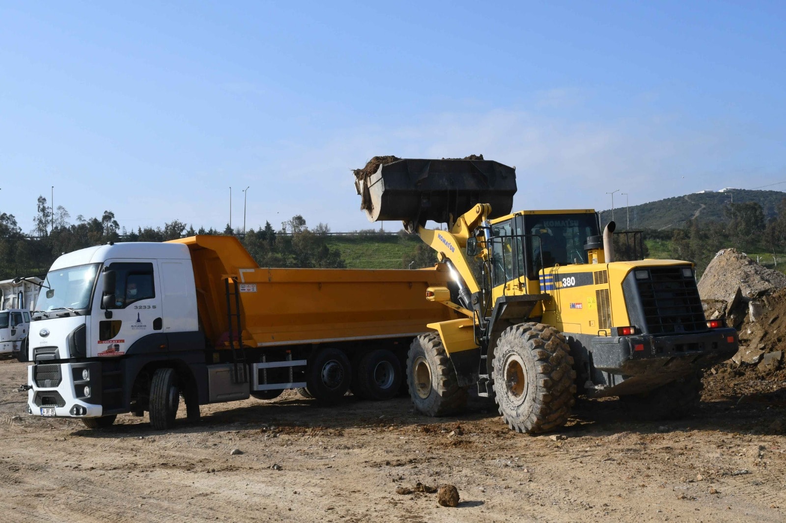 Karabağlar'da ortak temizlik hareketı