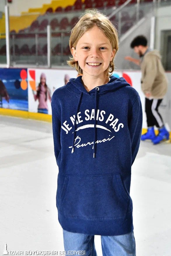 Aşık Veysel Buz Sporları Salonu’nda tatil yoğunluğu