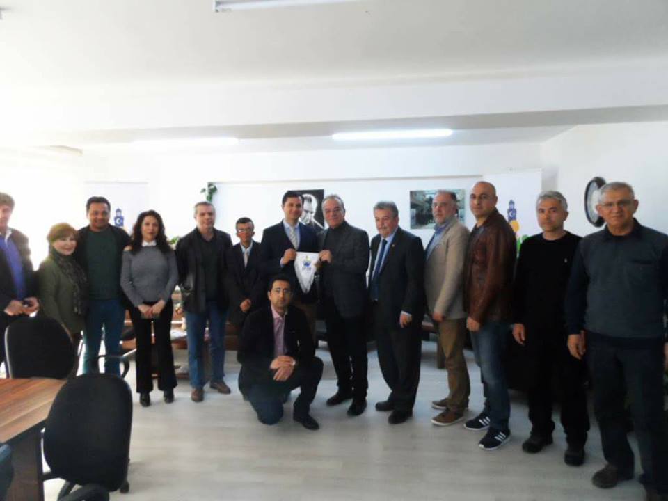 İzmir İş Dünyası Derneği işsizlikle savaşı devam ediyor