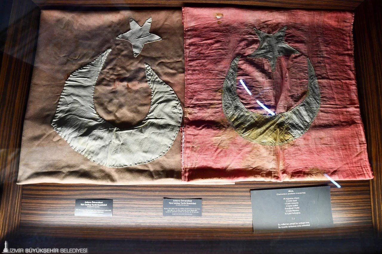 Cumhuriyet’in kuruluşuna tanıklık eden eserler hikâyeleriyle büyülüyor