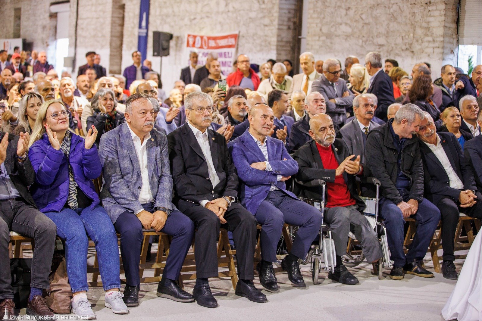 “Demokrasi mücadelesinden emekli olunmaz”