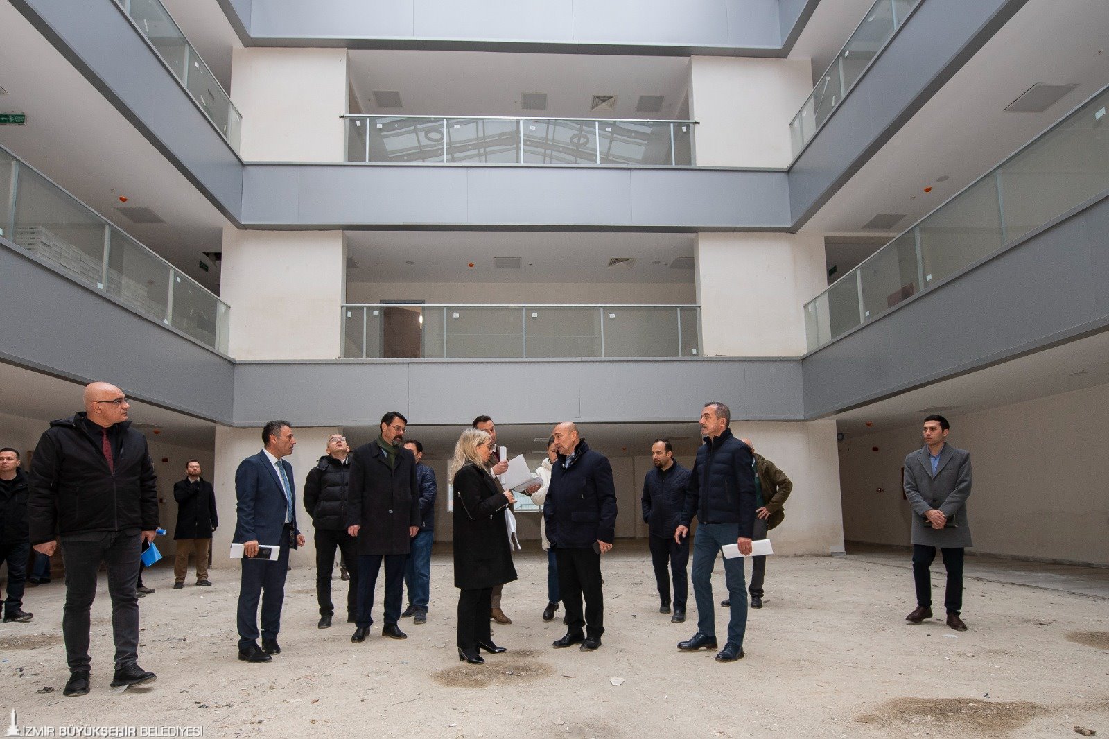 İzmir Büyükşehir Belediyesi ek hizmet binasına kavuşuyor