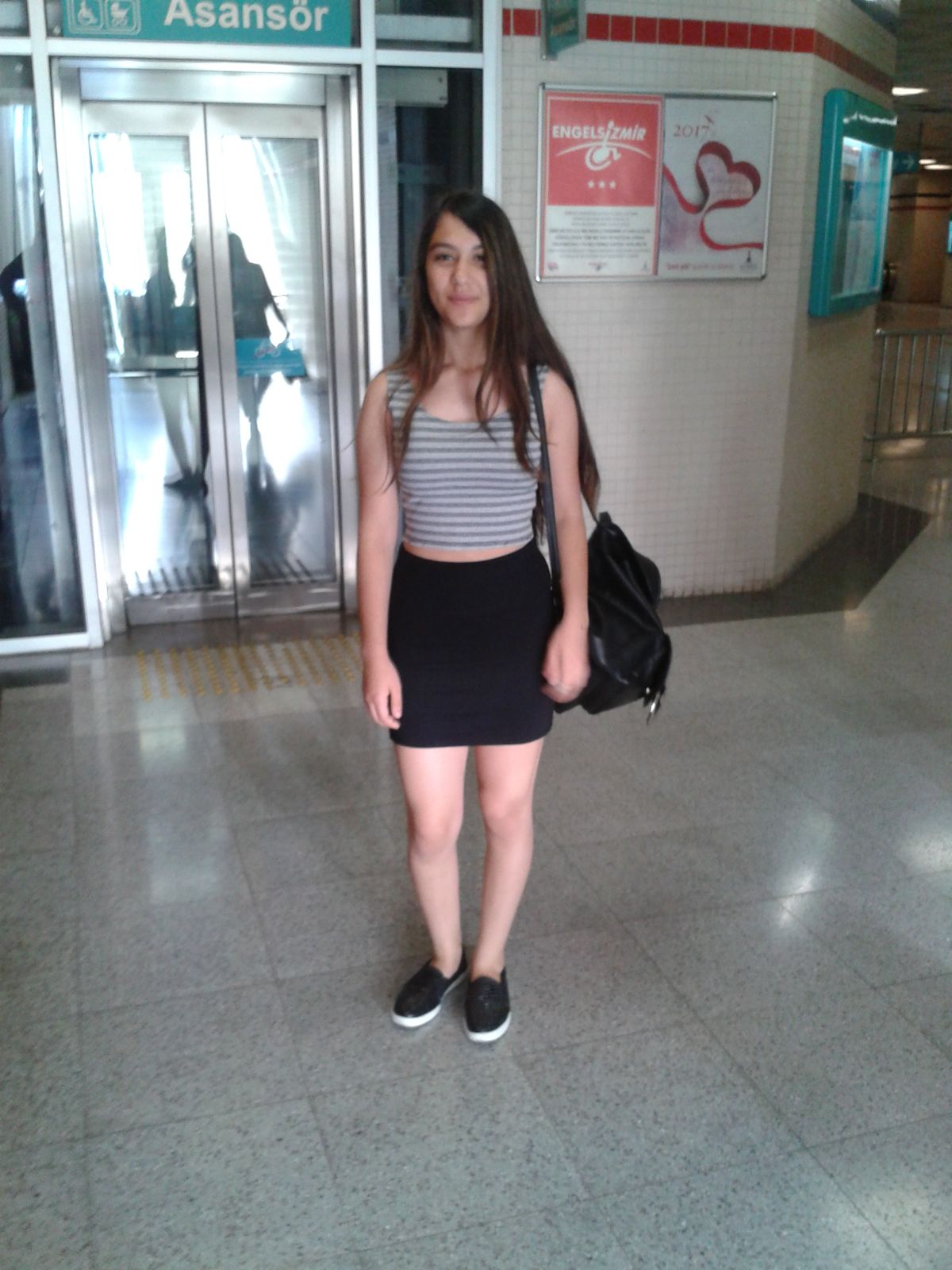 Polis Heryerde Onu Arıyor…