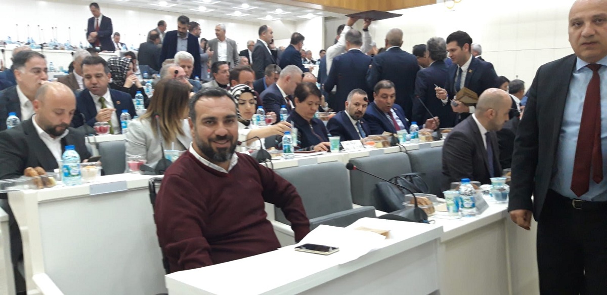 İzmir Büyükşehir Meclisi'nde dikkat çeken gelişme... 4 CHP'li istifa etti!