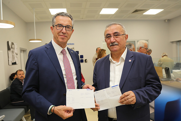 CHP Örgütleri İmamoğlu için sıraya girdi: İzmir'den bağış yağmuru!