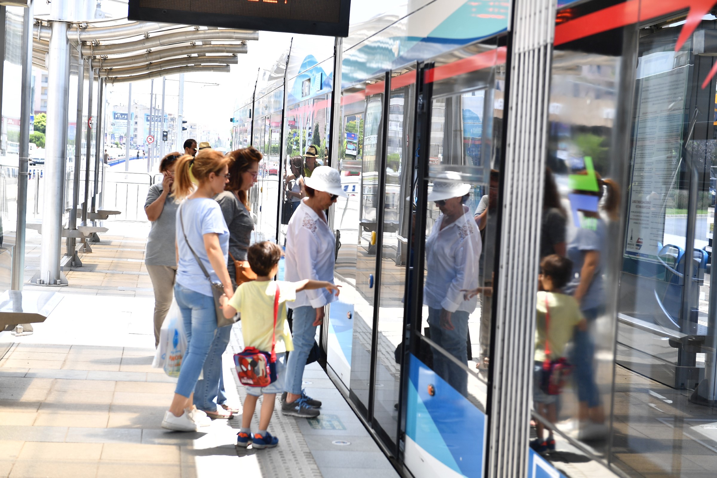 İzmir Tramvayı '35 milyon' dedi