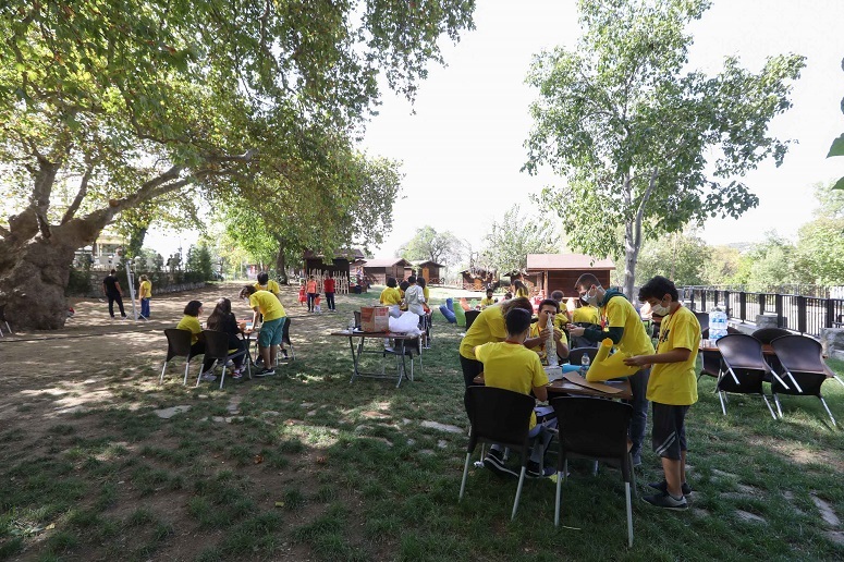 Buca’nın gençleri doğa kampında yeni projelerin temelini attı