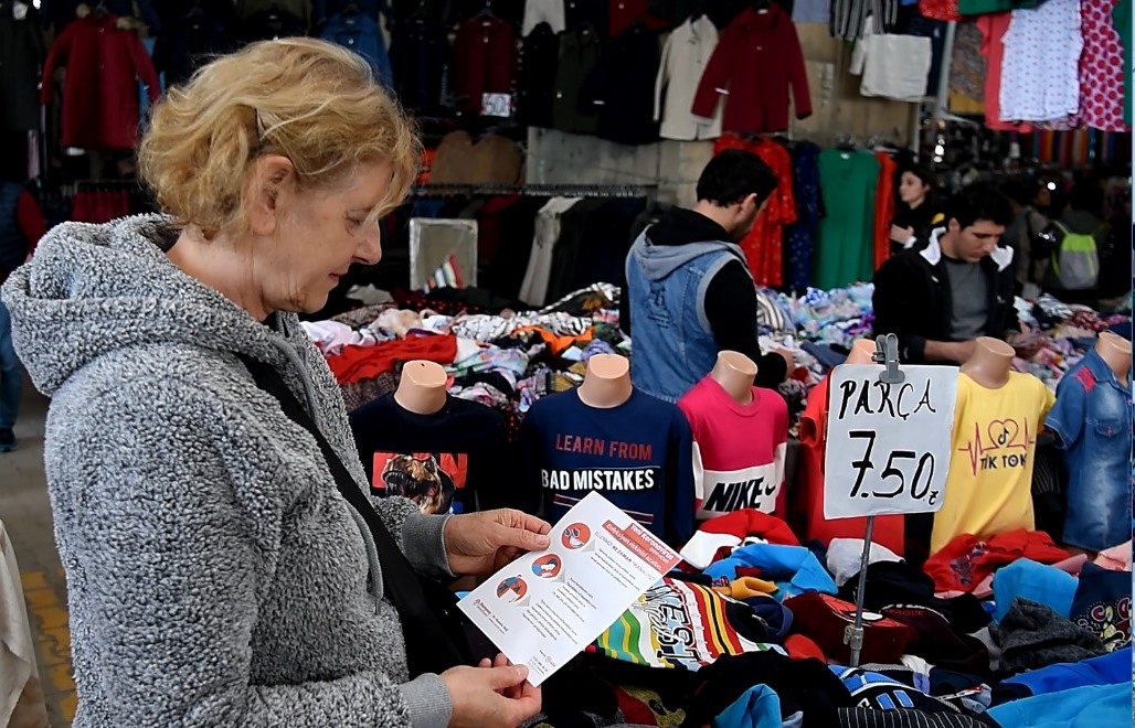 Bornova’da Corona fırsatçılarına geçit yok