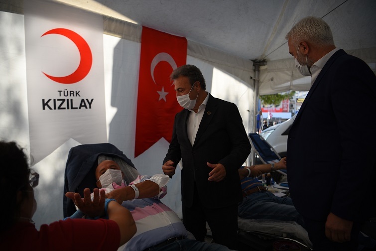 Başkan İduğ: “Kalbimi Bornova’ya bağışlıyorum”