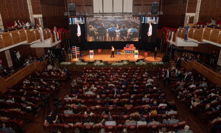 İzmir Büyükşehir Belediyesi Başkan Vekili Mustafa Özuslu’dan Özgür Hızal’a yanıt