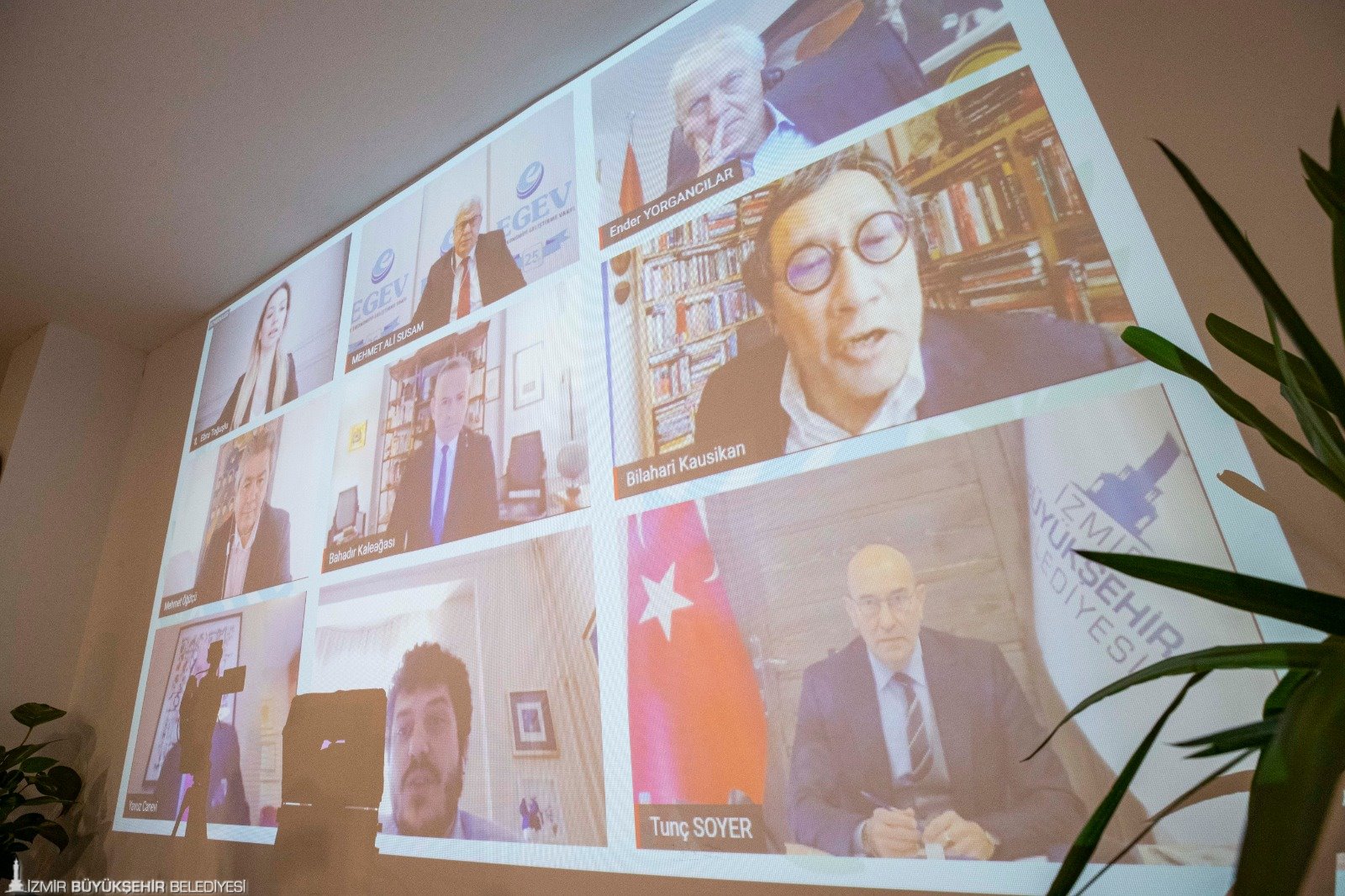 “Değişimi fırsata çevirmeliyiz”