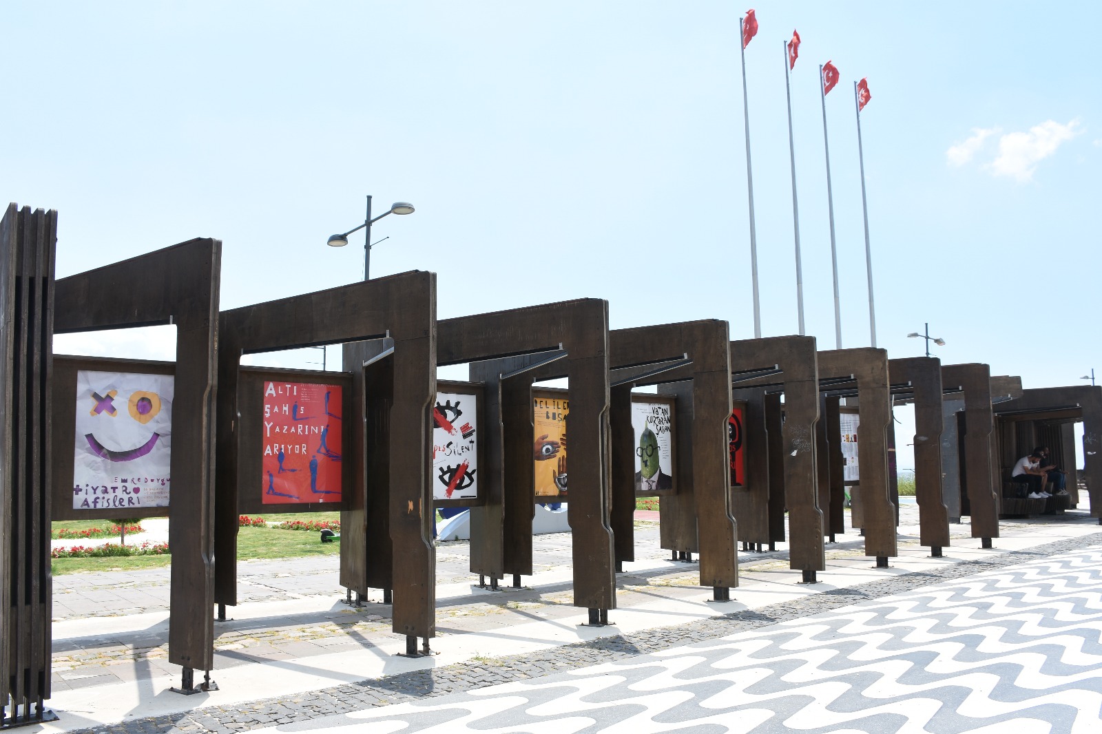 Emre Duygu Tiyatro Afişleri Sergisi açıldı