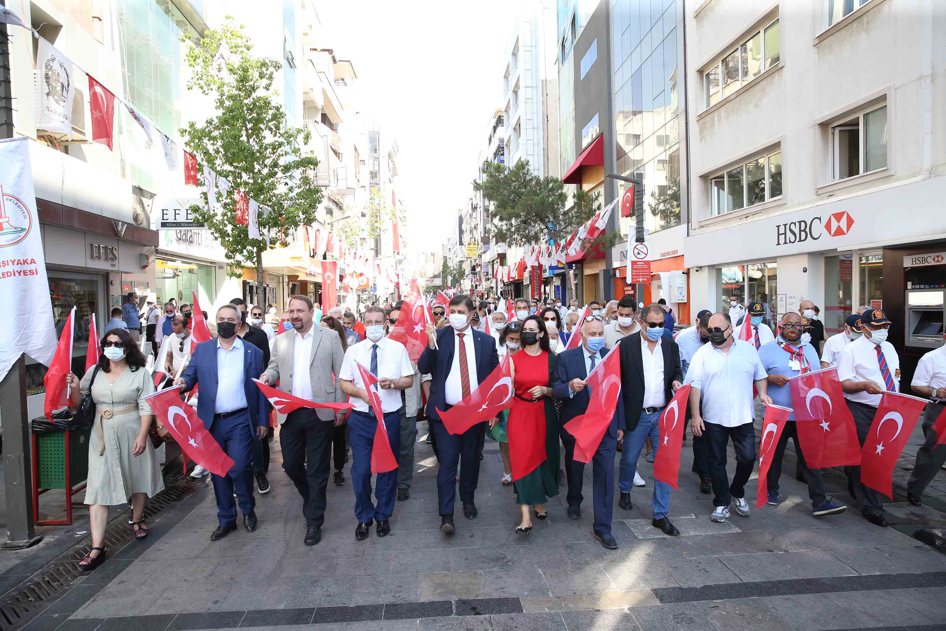 Karşıyaka'da 24 Haziran coşkusu başladı