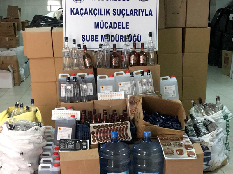 Villaya sahte içki operasyonu