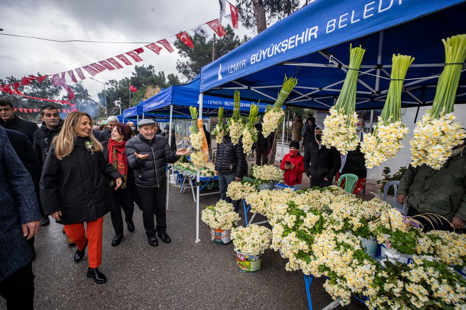 “Karaburun’u Akdeniz’in en büyük koku bahçesi olarak koruyup yaşatıyoruz”