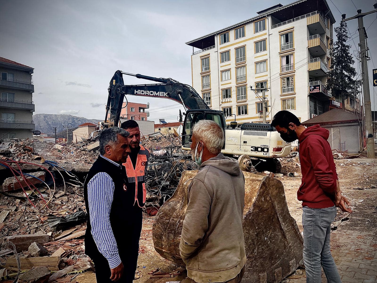 Mehmet Sadık Tunç İzmir'den vekil adayı olmaya hazırlanıyor