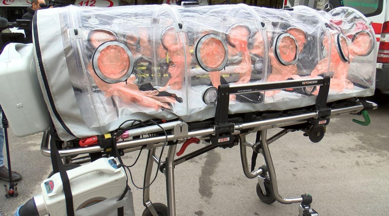 Türkiye'den ABD'ye giden kadında virüs çıktı...