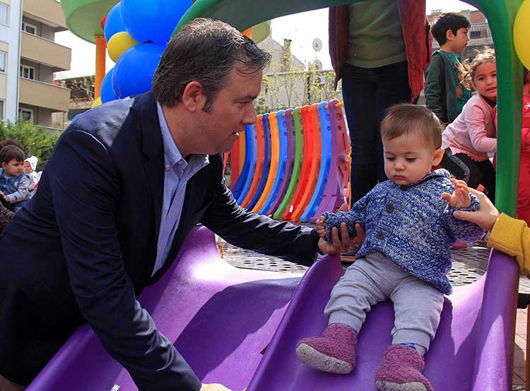 Yeşilbağlar yeni bir parka daha kavuştu