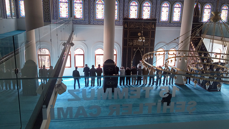 FETÖ’den alınmıştı... Bakın ne yapıldı...