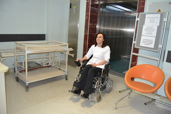 Hem yılın hem gönüllerin hemşiresi