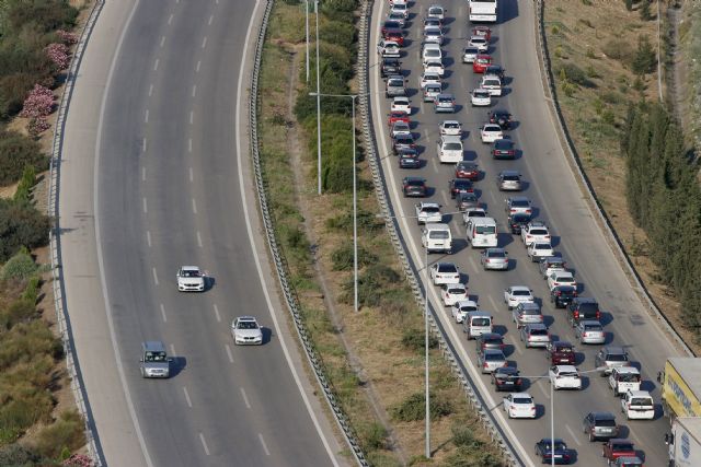 Bayram dönüşü trafik mesaisi: Saatlerce sürdü!