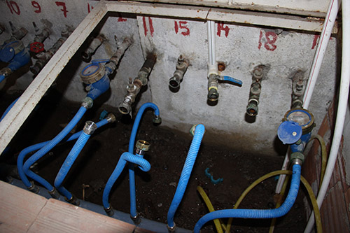 Hırsızlar su sayaçlarına dadandı