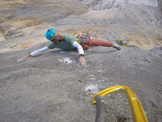 Zorlu tırmanışı 27 saatte bitirdiler