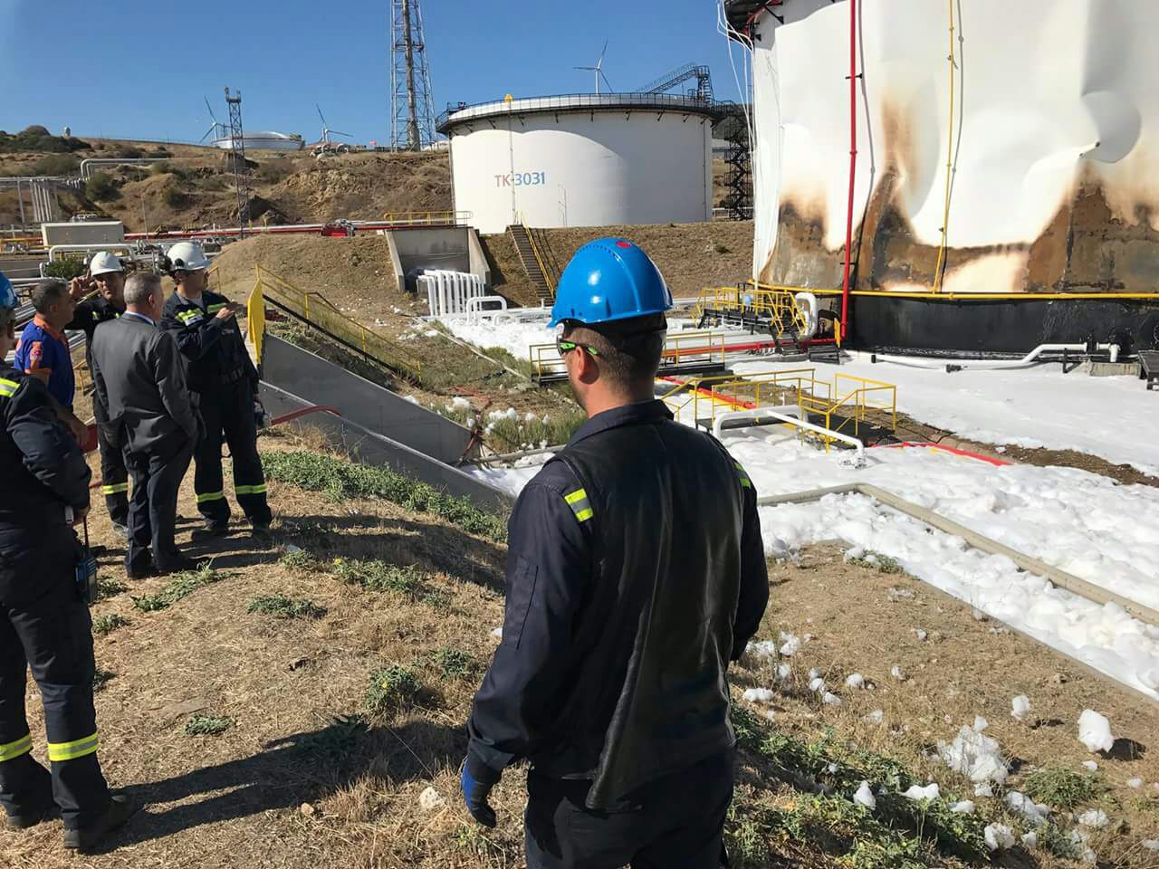 Müfettişler patlama bölgesinde