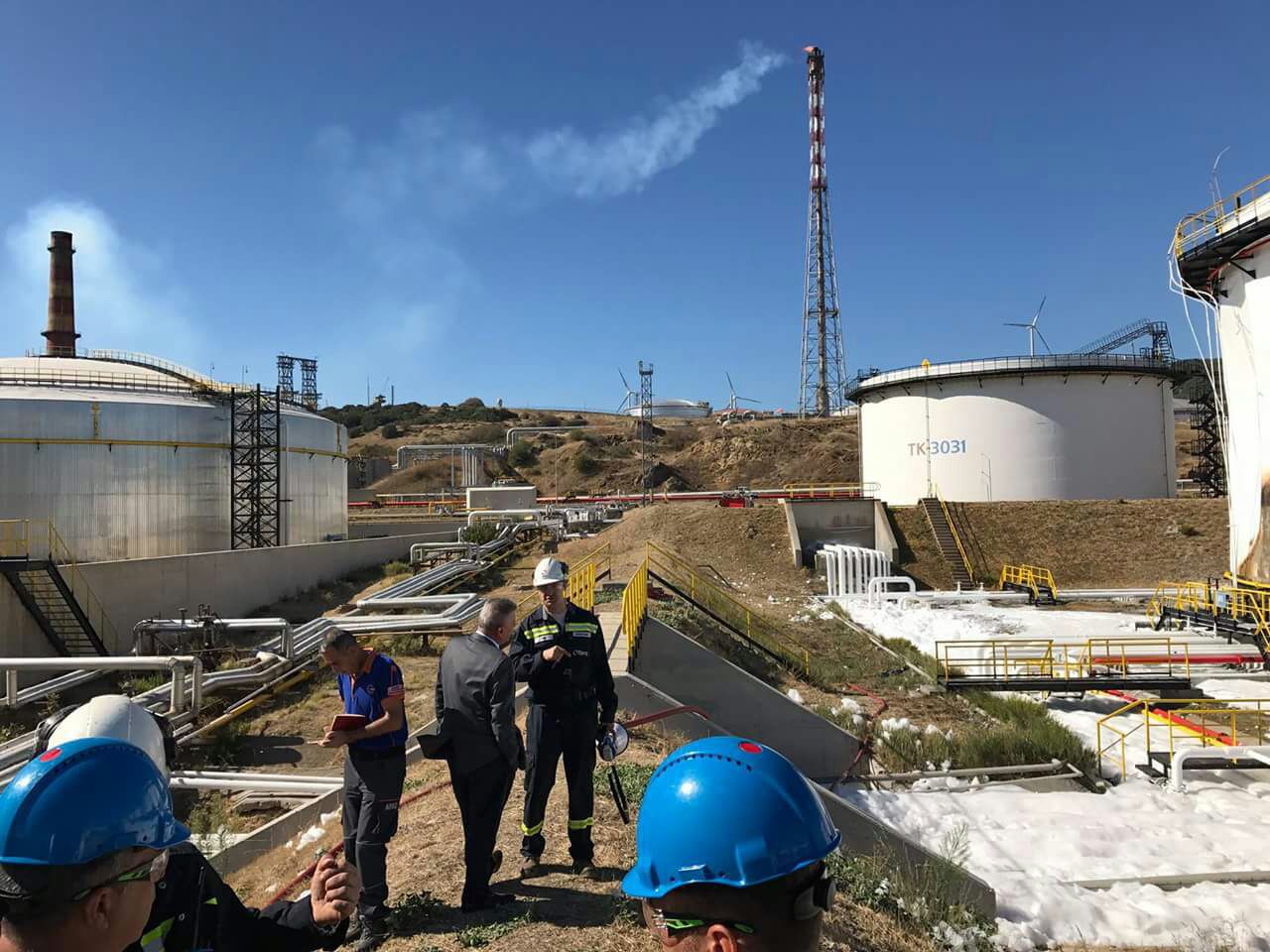 Müfettişler patlama bölgesinde