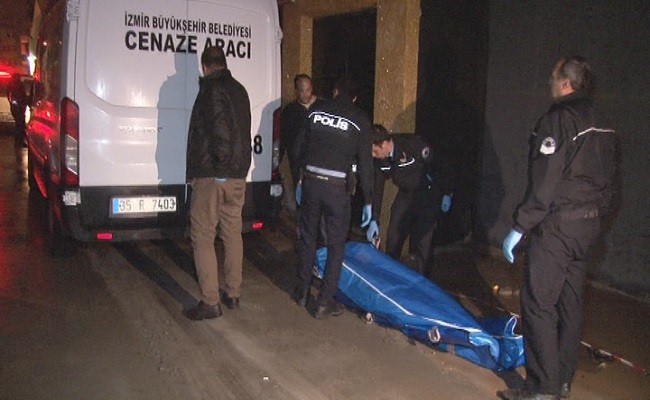 Kullanılmayan depoda erkek cesedi bulundu