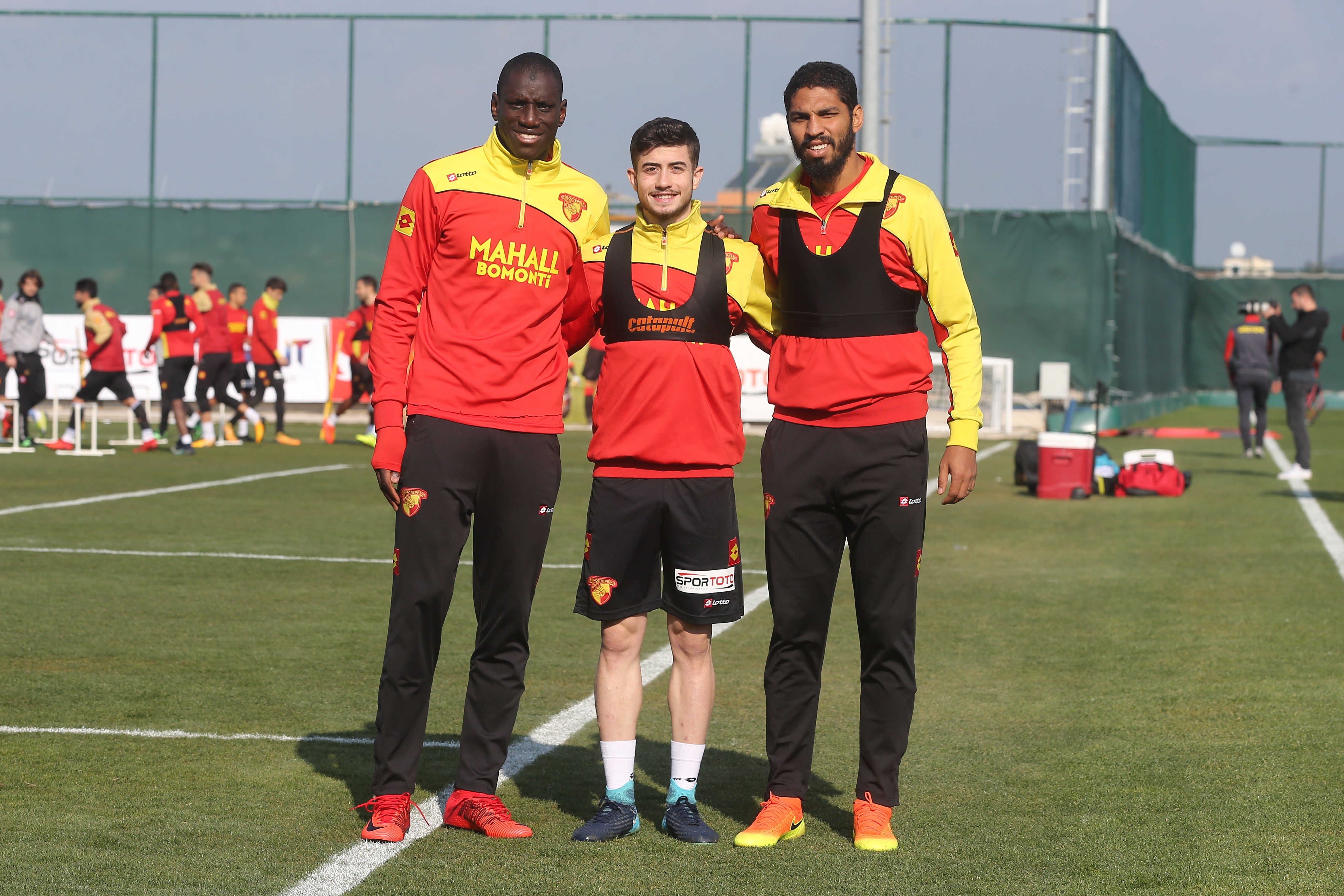 Demba Ba, Göztepe’de ilk idmanına çıktı