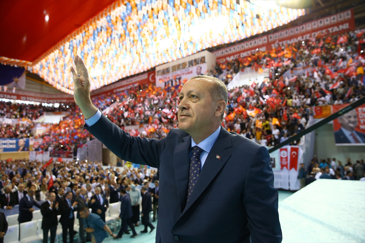 Erdoğan seçim startını İzmir'den verdi