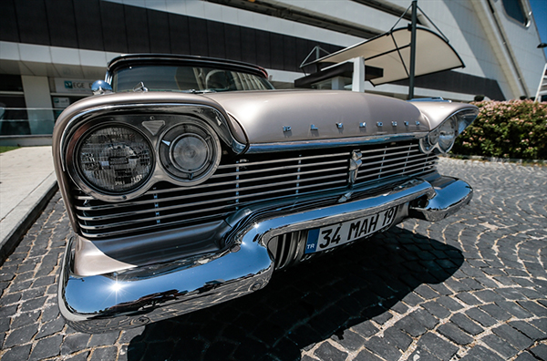 Son Başbakan'ın kullandığı otomobile talep yağıyor