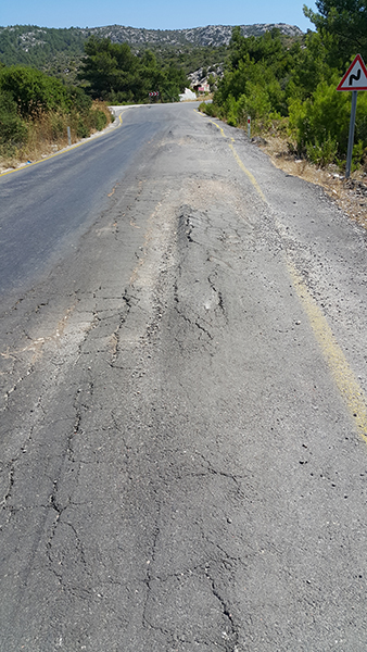 KARABURUN'A BAKAN YOK MU?