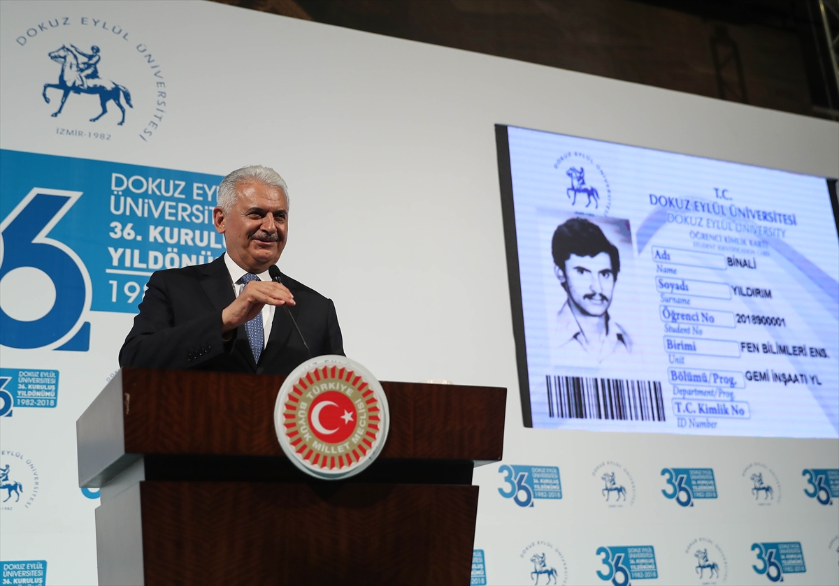 TBMM Başkanı Yıldırım devamsızlıktan atıldığı okula geri döndü