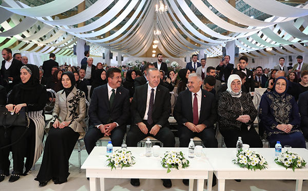 Zeybekci ailesinin mutlu günü