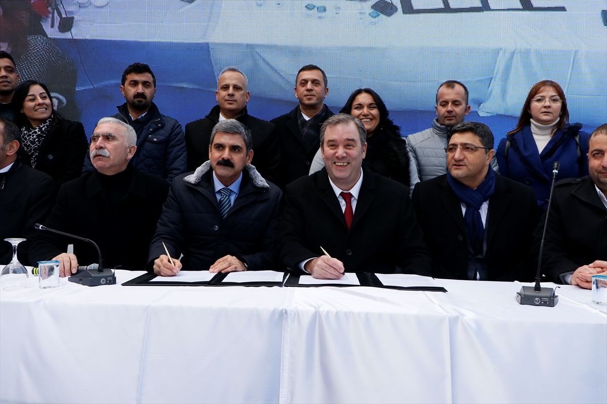 Buca'da sözleşme sevinci