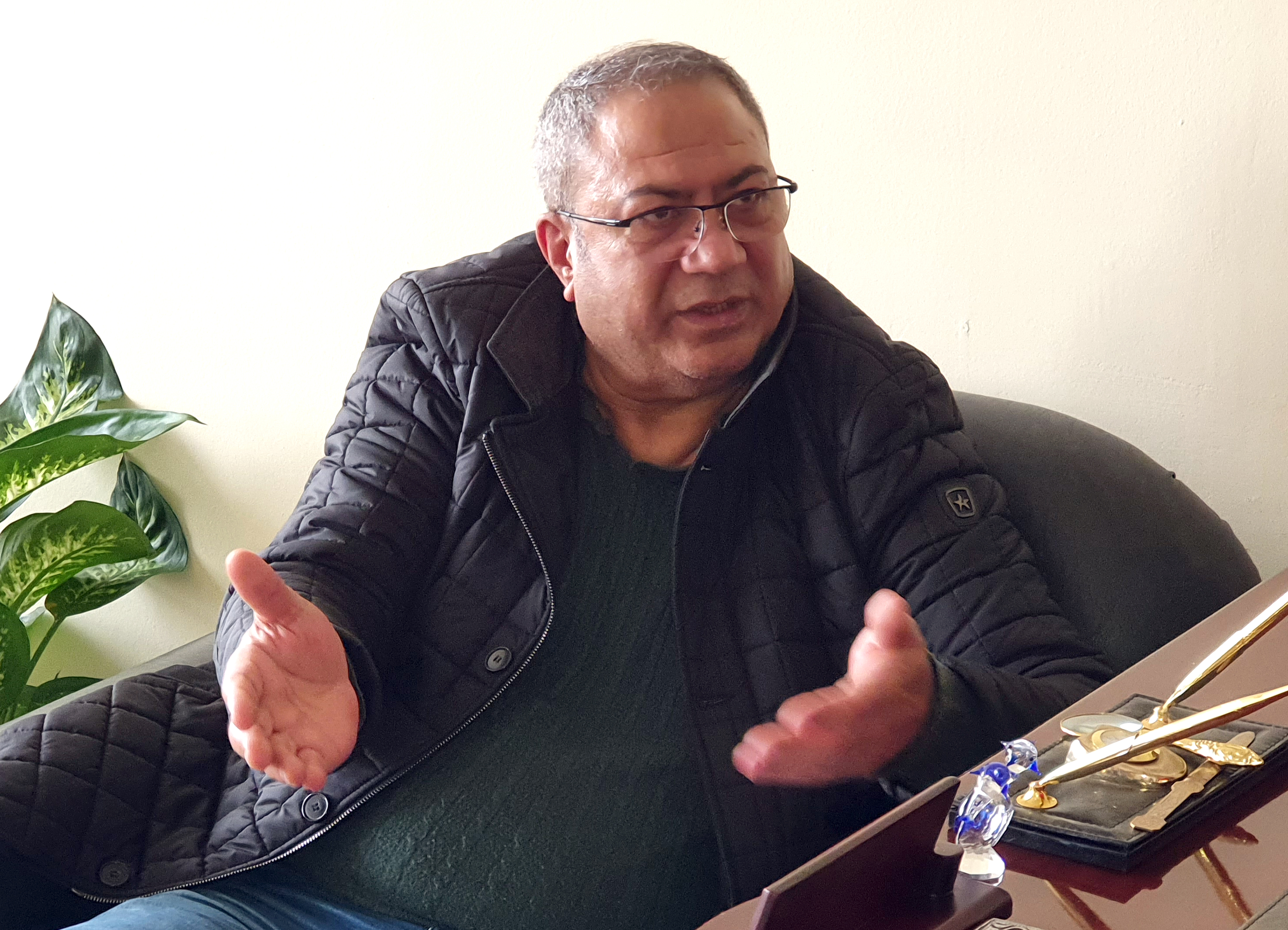 ERKEK'İ PARTİLERİNE DAVET ETTİLER