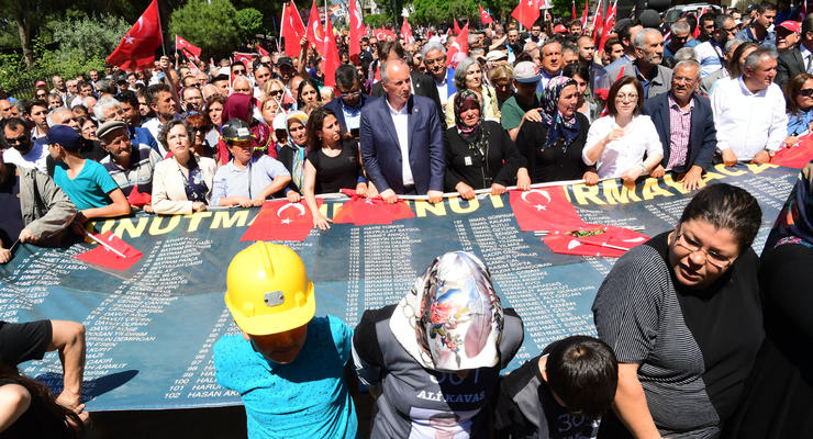 "O tekme atandan hesap sormazsam namerdim"