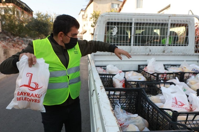 Bayraklı'da 41 bin aileye sosyal destek!