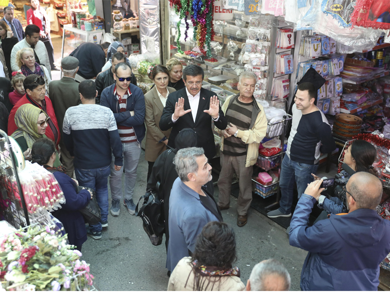 Nihat Zeybekci'den Kemeraltı ziyareti