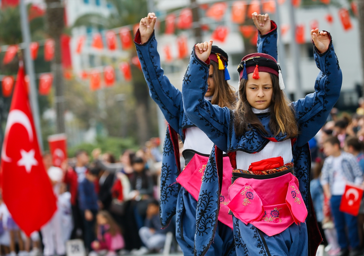İzmir'de bayram coşkusu