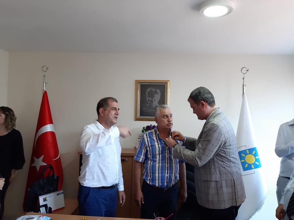 İYİ Parti Konak yeni binasına taşındı