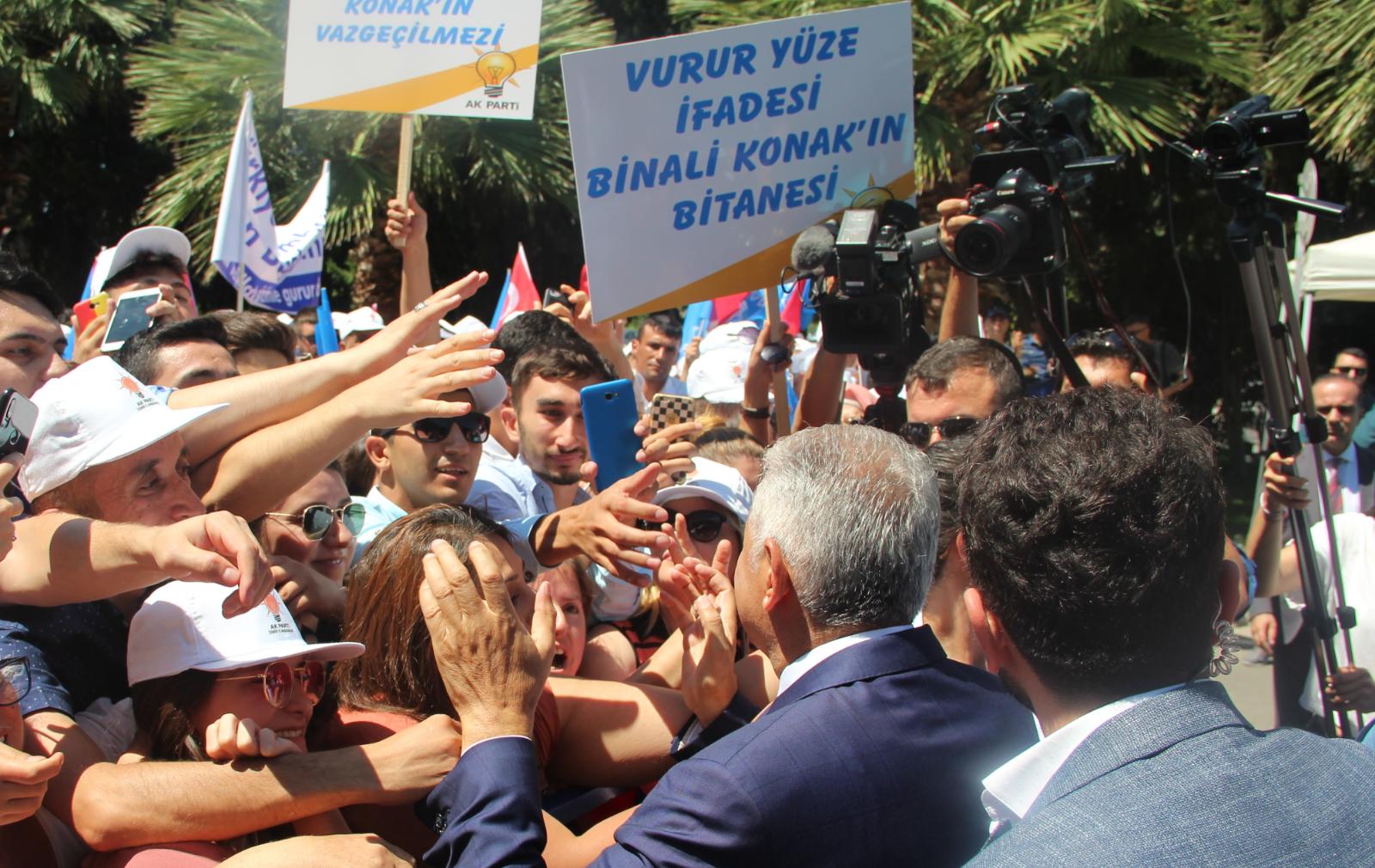 Binali Yıldırım: İzmir'i ve İzmirlileri özledim