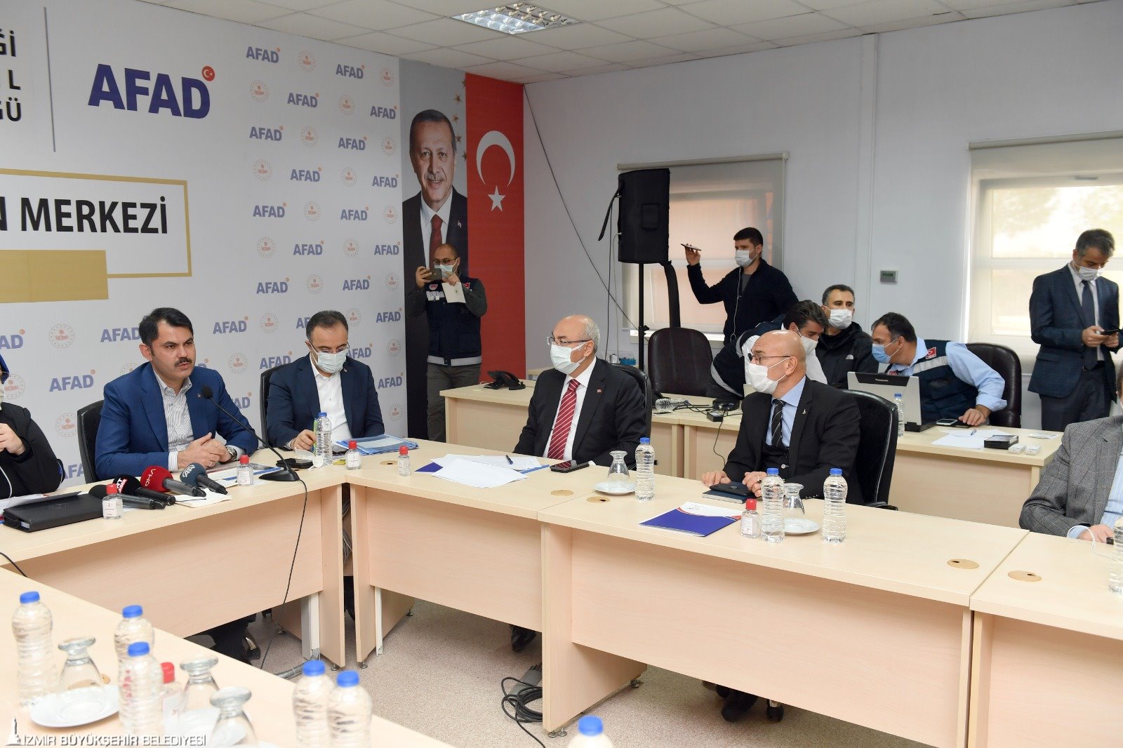 Başkan Soyer AFAD’daki toplantıda konuştu: “Bu felaketin yaralarını birlikte saracağız”