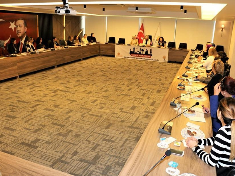 AK Partili kadınlardan 14 maddelik ‘Kadın ve Çevre’ raporu