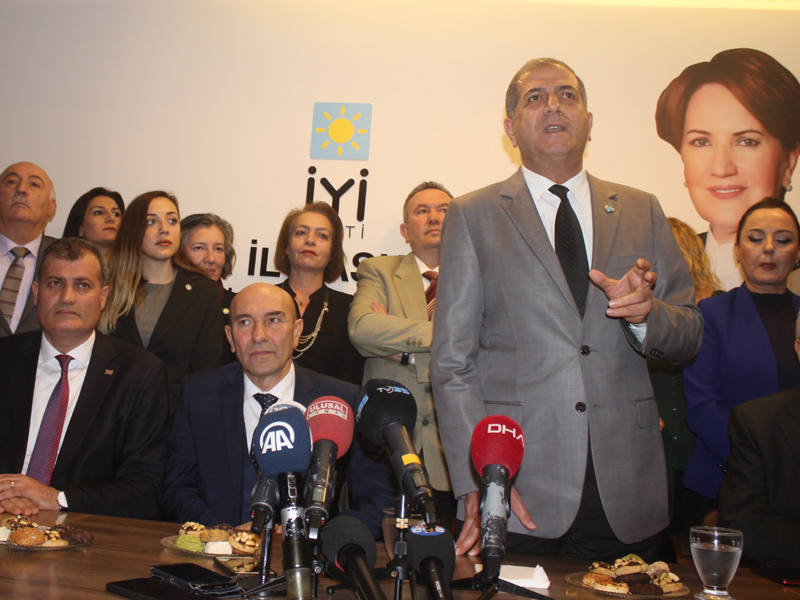 Soyer ve Kırkpınar'dan coşkulu ittifak mesajları; Kol kola, omuz omuza...