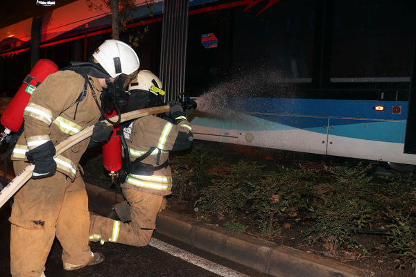 İzmir tramvayında hareketli dakikalar