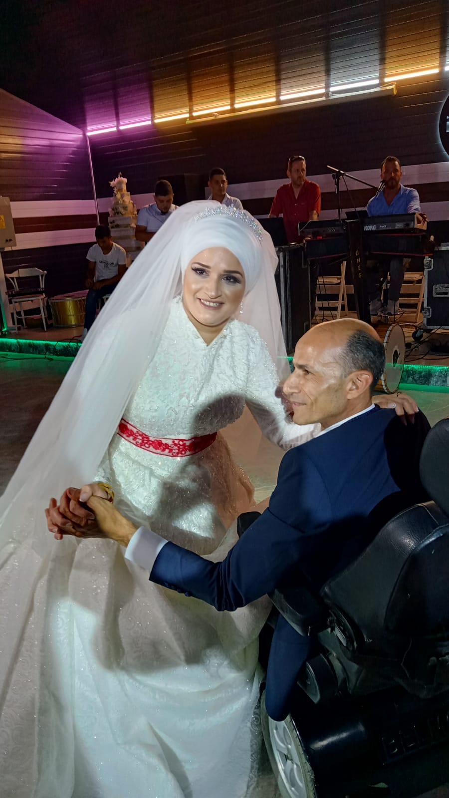 ENGEL, SEVGİYE ENGEL DEĞİL!